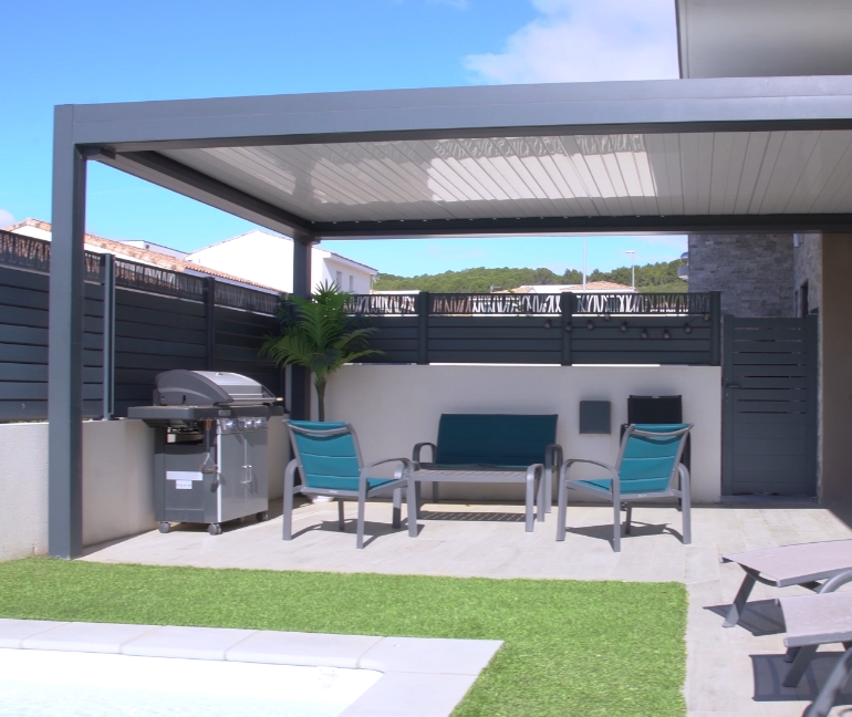 Pergola bioclimatique maison Narbonne