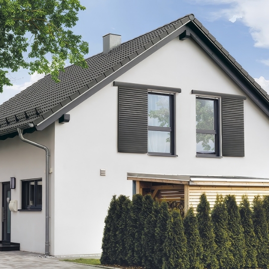 Volet coulissant alu maison moderne