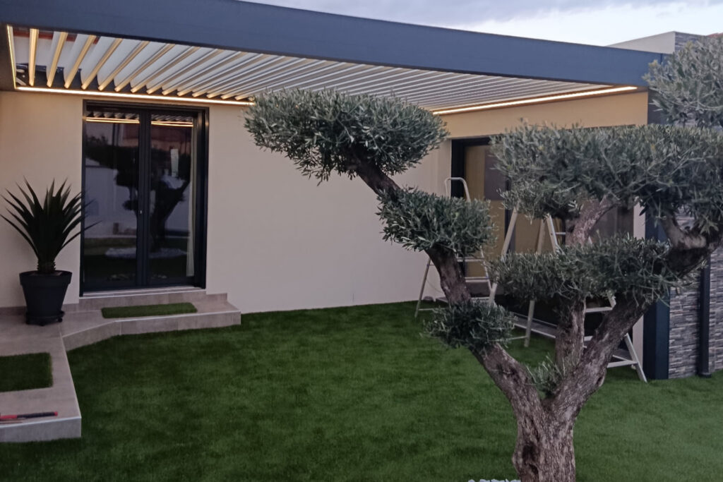 Pergola alu lames ouvertes